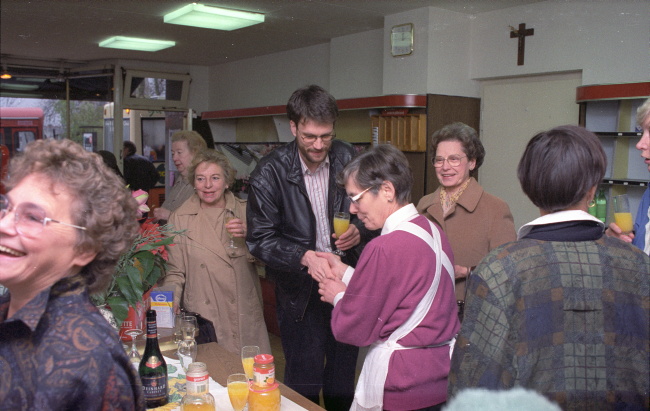 Ulrich Simons - Zimmermann macht zu